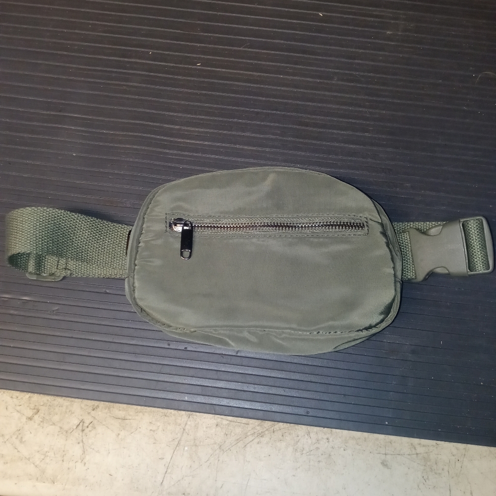 Wild fable fanny pack